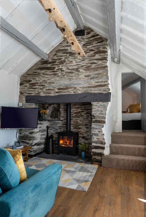 Farmhouse & Cottage At Geufron Farm - Dog Friendly Bryn-crug Dış mekan fotoğraf