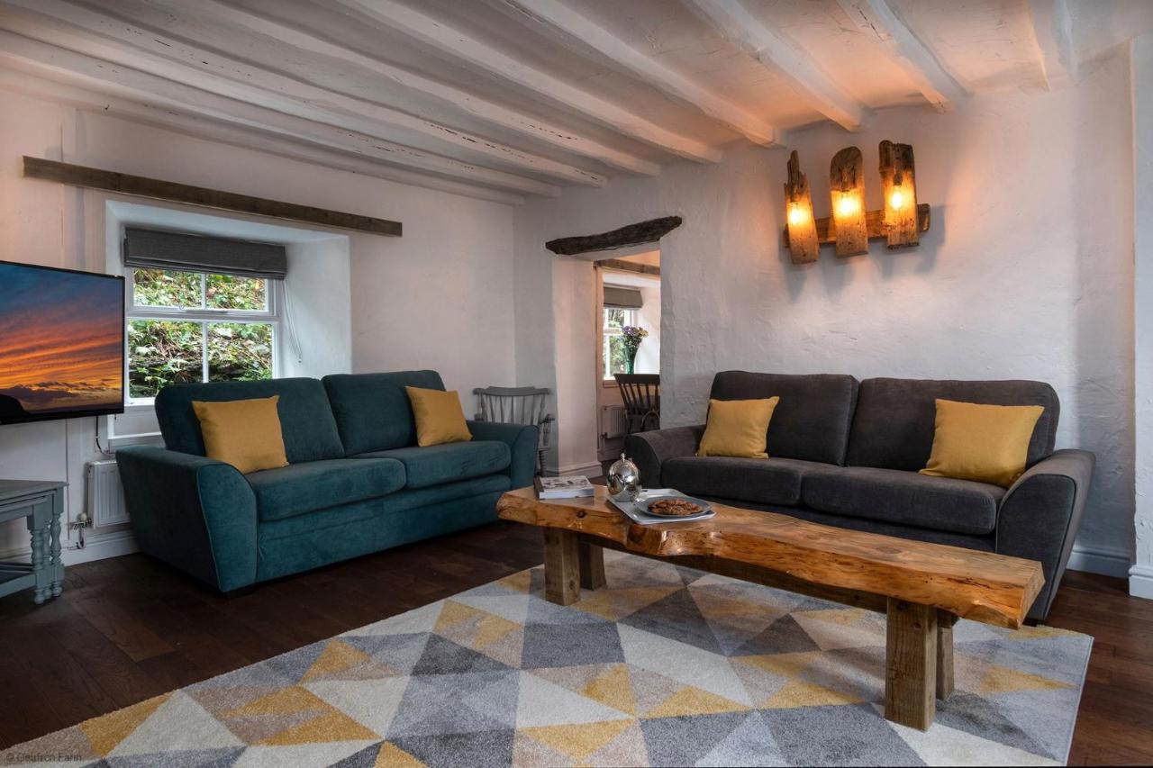 Farmhouse & Cottage At Geufron Farm - Dog Friendly Bryn-crug Dış mekan fotoğraf