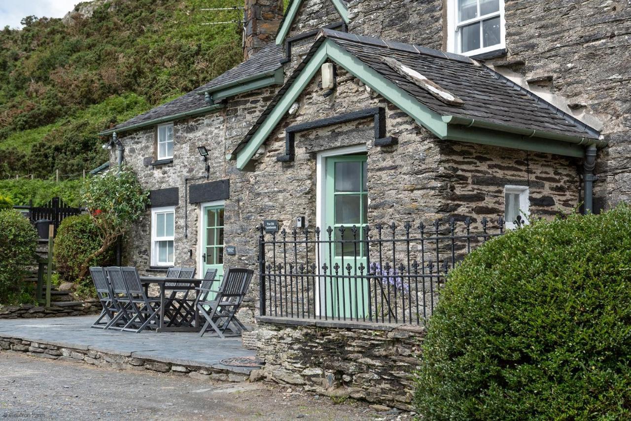 Farmhouse & Cottage At Geufron Farm - Dog Friendly Bryn-crug Dış mekan fotoğraf